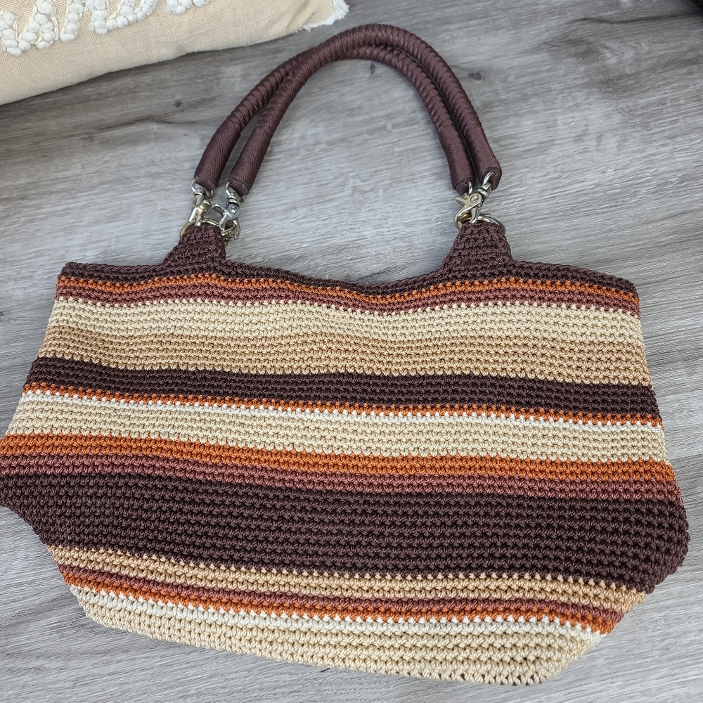 LINA Crochet Shoulder Bag - Picture 3 of 11